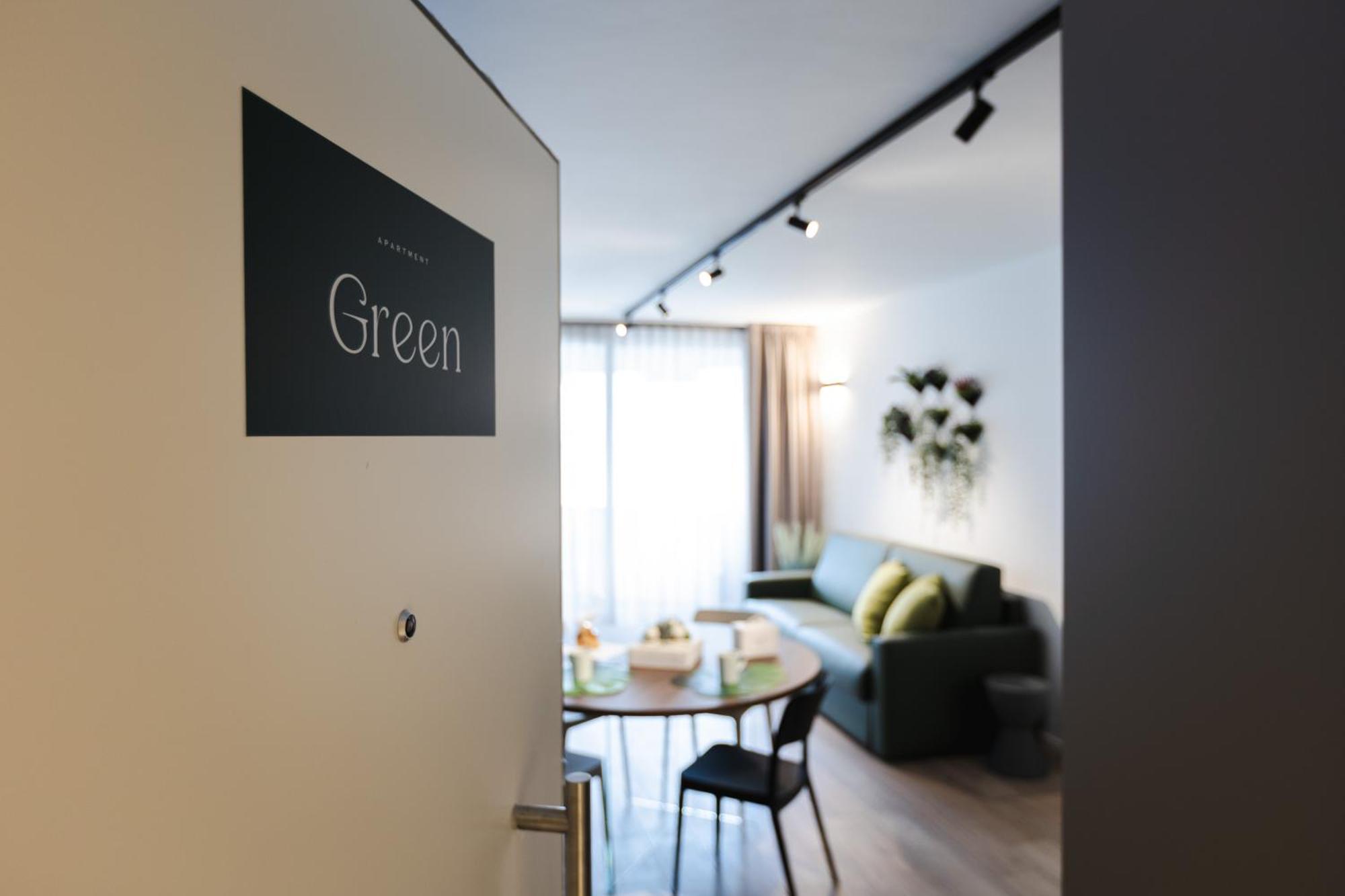 Boutique Apartments By Annalisa Torbole Sul Garda Exterior foto