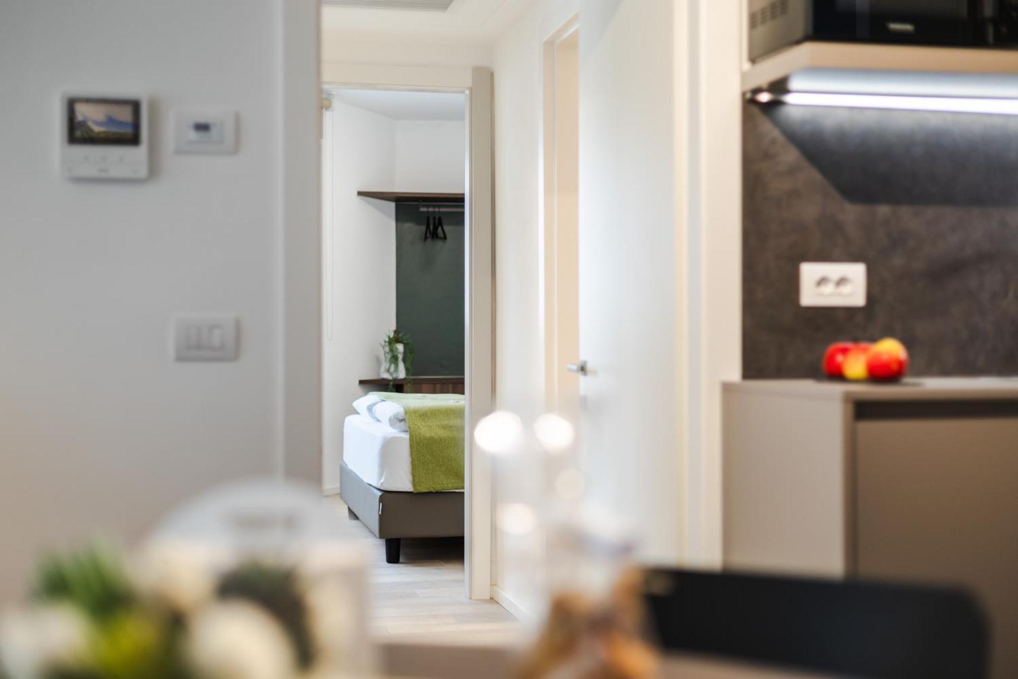 Boutique Apartments By Annalisa Torbole Sul Garda Exterior foto